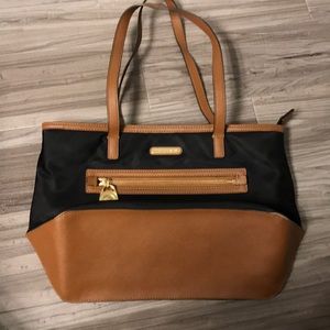 Micheal Kors Purse